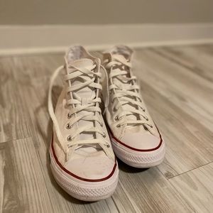 Men’s size 10 white converse